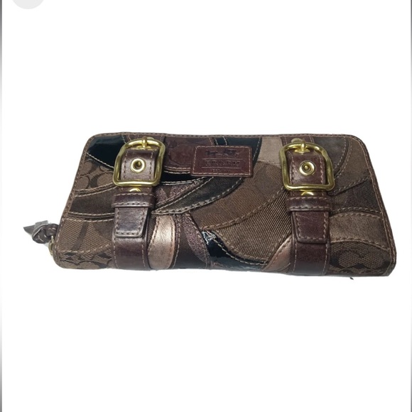 COACH leather wallet/clutch - Picture 12 of 14